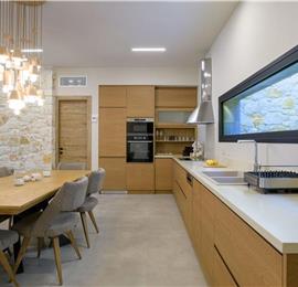 3 bedroom villa with pool & sea view, near Acharavi, sleeps 6